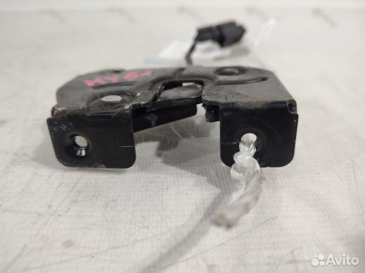 Замок капота правый Nissan Fuga HY51 VQ35HR 2011