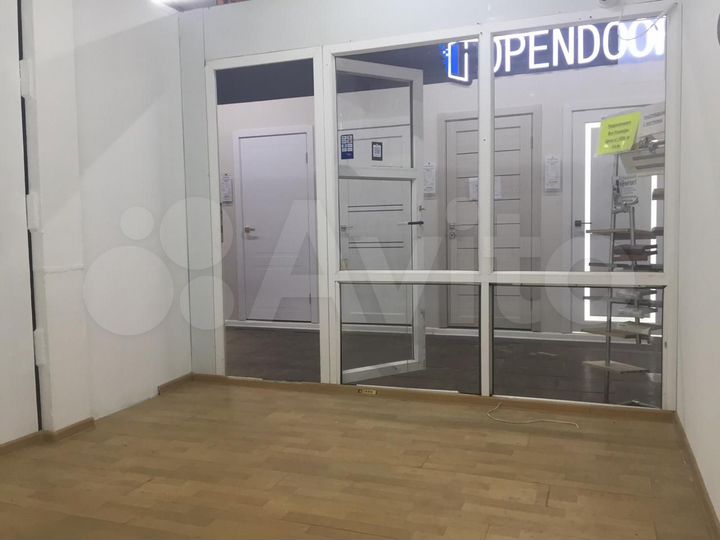 Торговая площадь, 12 м²