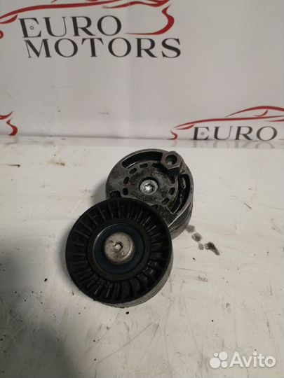 Ролик натяжной навесного оборудования