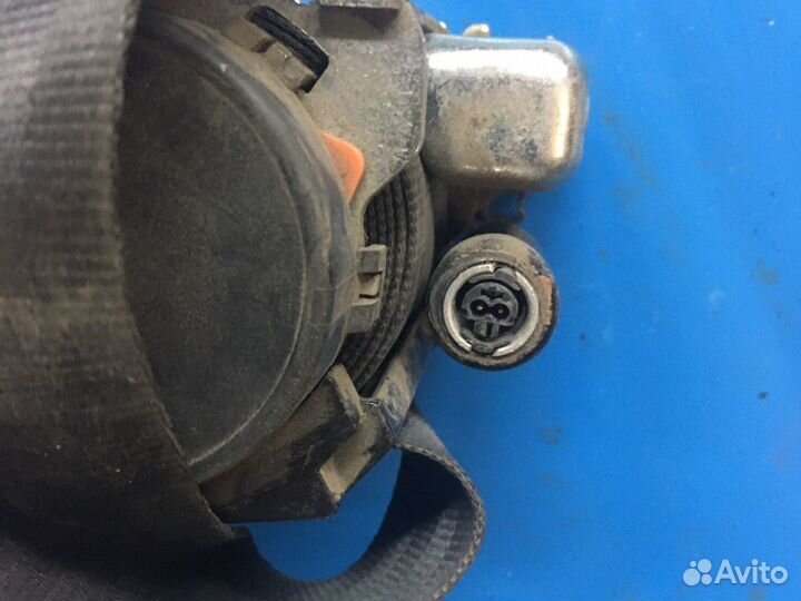 Ремень передний правый пежо 301