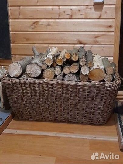 Дровница, клумба, кашпо