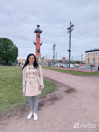 Экскурсовод по Санкт - Петербургу и пригородам