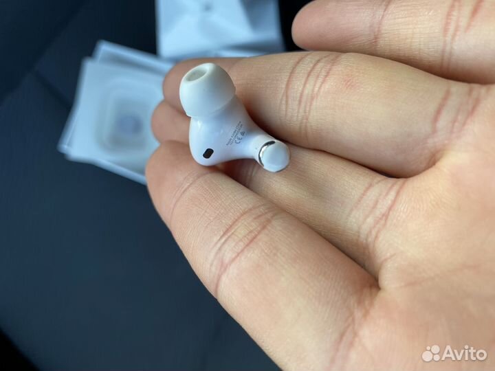 Наушник Apple AirPods Pro