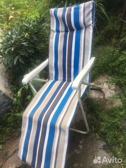 Шезлонг, зонт, жаровня