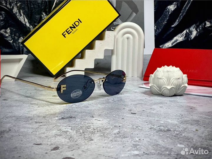Очки женские Fendi