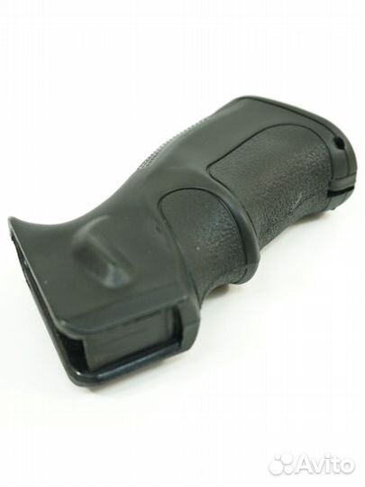 Тактическая рукоятка для ак с полезным отсеком