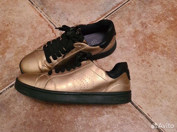 Кроссовки детские для девочек