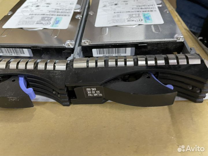 Жесткий диск Maxtor 8J300S0 300Gb SAS 3,5