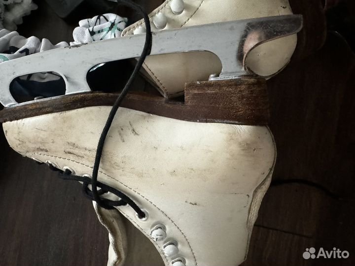 Продам коньки для фигурного катания wifa