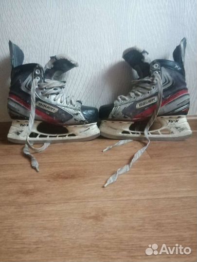 Хоккейные коньки Bauer 39-40 размер