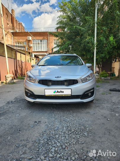 Kia Ceed 1.6 AT, 2015, 137 000 км