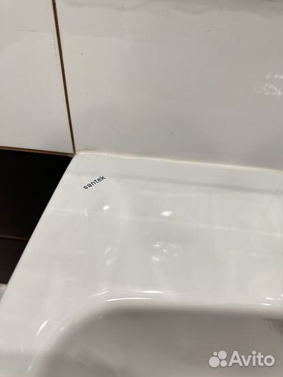 Раковина новая Santek