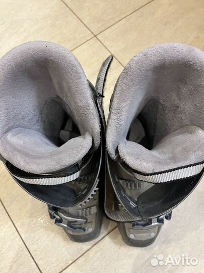 Горные лыжи женские комплект