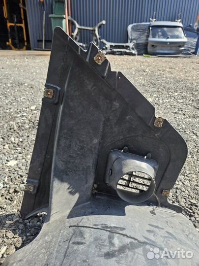 Подкрылок передний правый Porsche Panamera 970