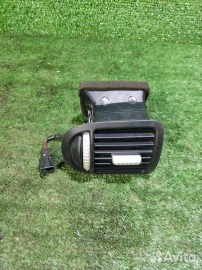 Дефлектор воздушный боковой левый Porsche Cayenne