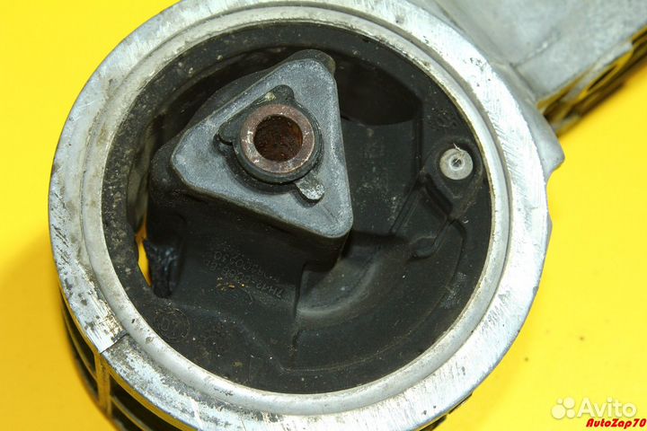Range Rover III L322 (L319) IV Опора кпп