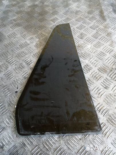 Стекло глухое заднее левое Hyundai Santa Fe CM