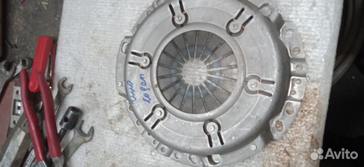 Корзина сцепления на renault Logan