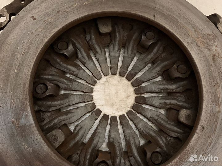 Корзина сцепления на Kia Sportage 3 413003D000