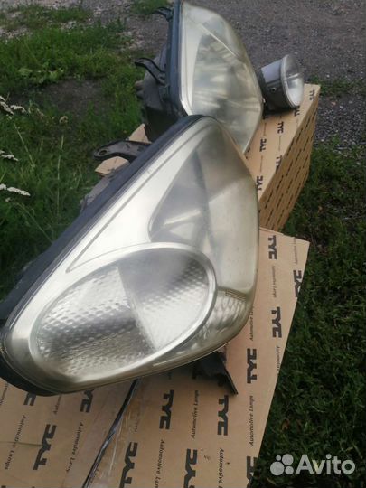 Фара левая и правая toyota rav 4