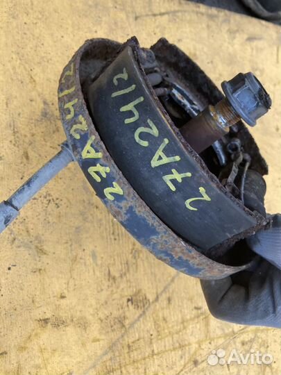 Щит опорный задний правый для Renault Symbol