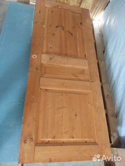 Двери из массива сосны бу