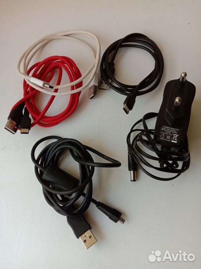 Зарядное, адаптер, тюльпаны