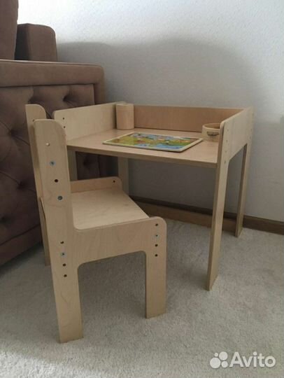 Детский стол и стул
