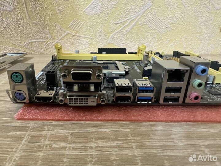 Asus H81M-plus (сокет 1150)