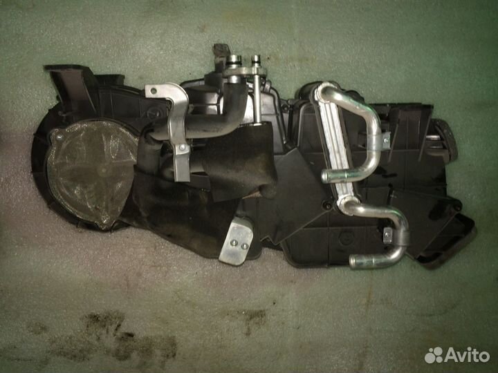 Хонда пилот 2 задний корпус отопителя печки