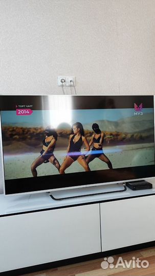 Телевизор Sony KD-55X850xC с тумбой