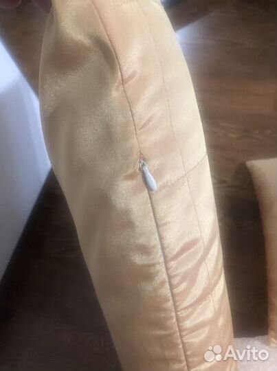 Подушки интерьерные б/у