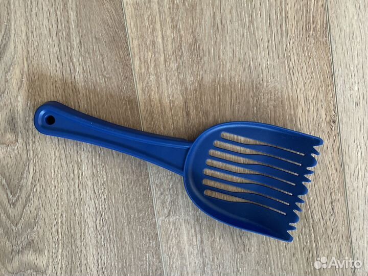 Закрытый лоток для кошек с совком