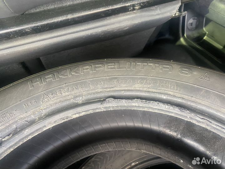 Nokian Tyres Hakkapeliitta 8 225/50 R17 98T