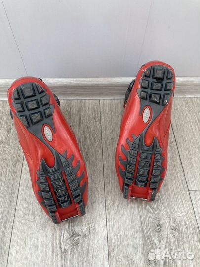 Лыжные ботинки alpina для коньковой ходьбы