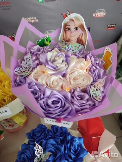 Букет из атласных лент и конфет в наличии