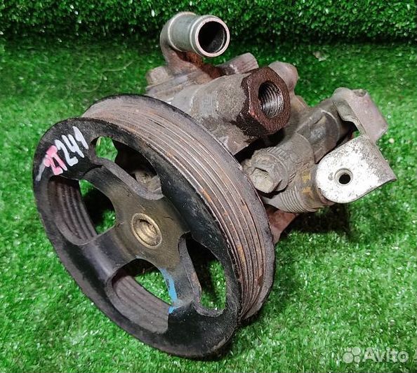 Насос гидроусилителя (гур) Toyota Caldina ZZT241W