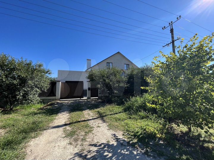 Дом 240 м² на участке 15 сот.