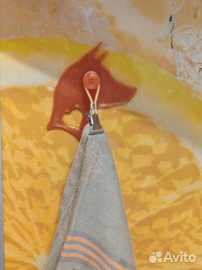 Настенный крючком