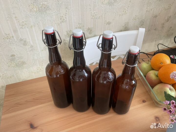 Бутылки с бугельной пробкой