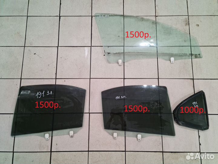 Стекло боковое Mitsubishi Lancer X
