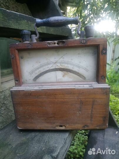 Микровольтметр СССР в деревянном корпусе