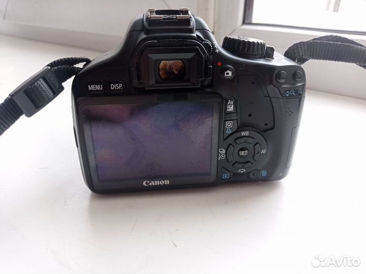 Зеркальный фотоаппарат canon 550d