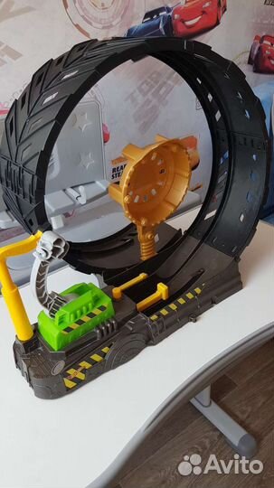 Трасса Хот вилс монстр трак Glow In The Dark