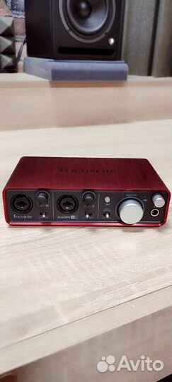 Focusrite scarlett 2i2