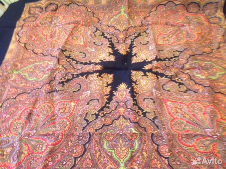 Платки и косынка новые. Винтаж