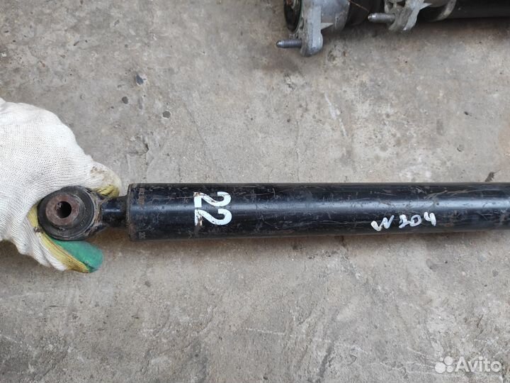 Амортизатор задний Mercedes W204 11-13г