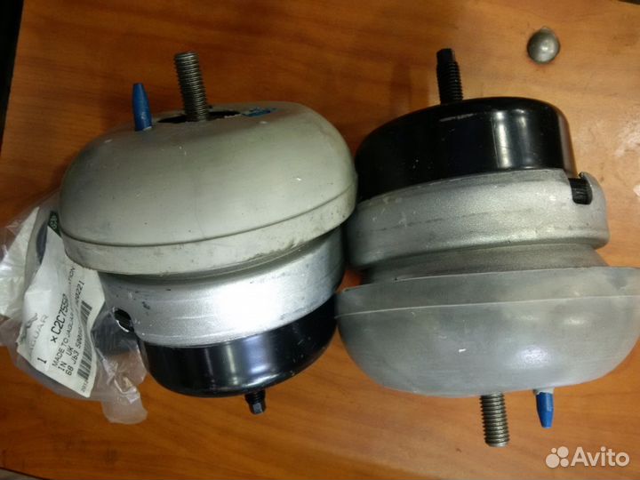 Подушка (опора) двигателя Jaguar XF/XJ/S-Type V8