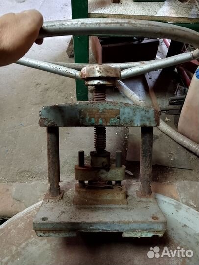 Пресс штамповочный пш