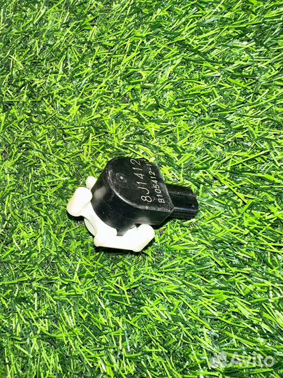 Датчик положения кузова Mazda